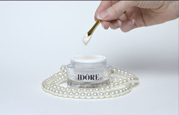 IDÔRE Day Cream - Leichte Tagespflege in elegantem Gefäß